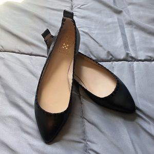 NWOT Vince Camaro Black Flats